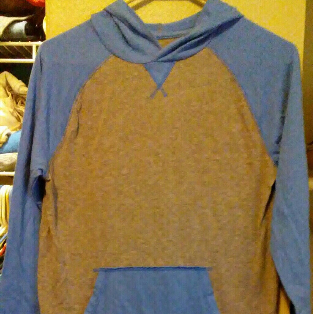 Long sleeved hooded shirt, T shirt material
